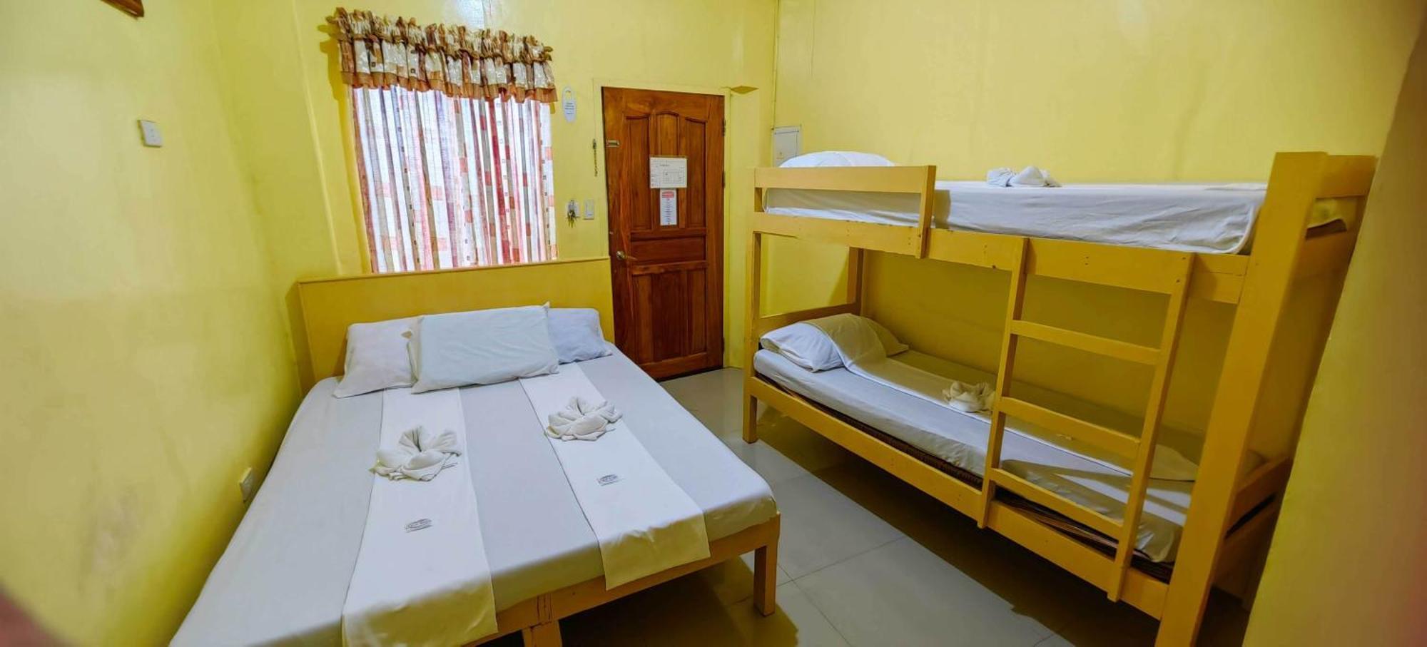 Las Residencias Bed And Breakfast Puerto Princesa Exterior foto