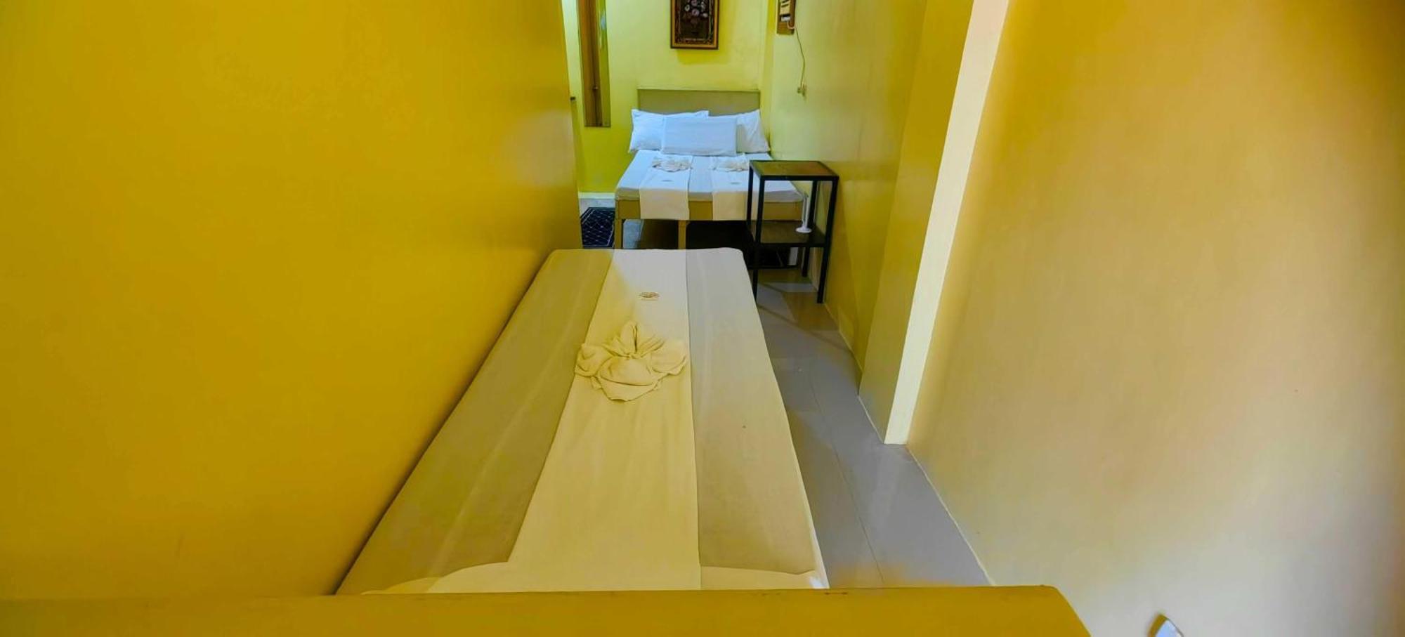 Las Residencias Bed And Breakfast Puerto Princesa Exterior foto