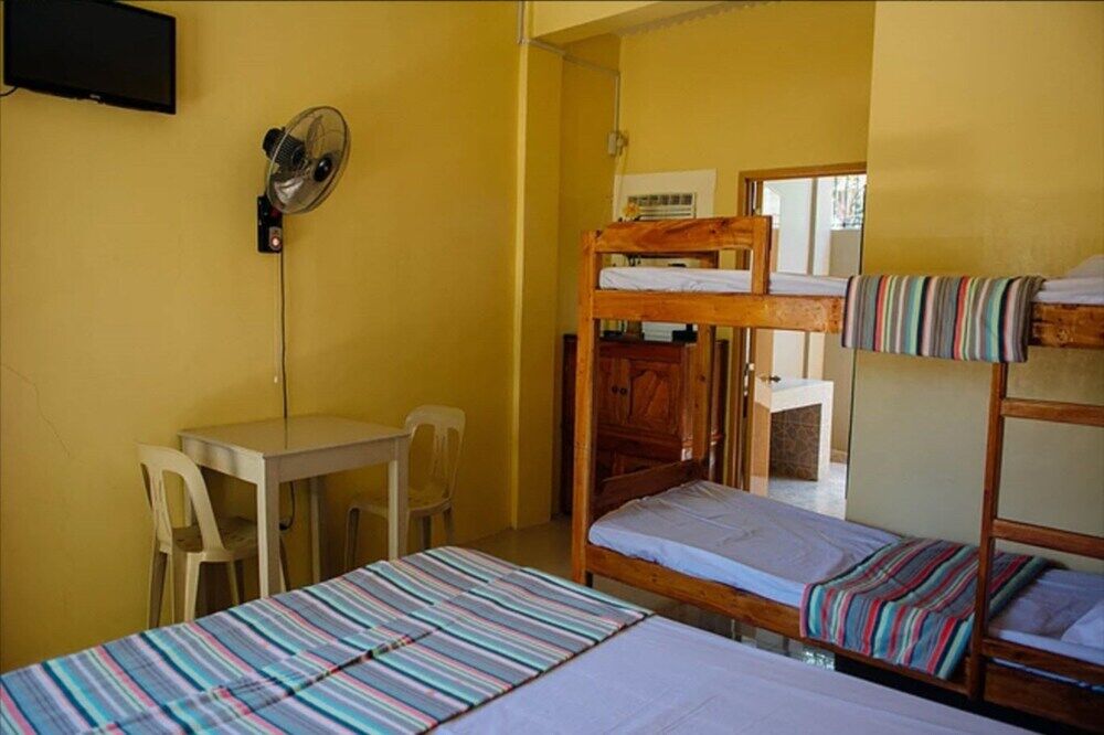 Las Residencias Bed And Breakfast Puerto Princesa Exterior foto